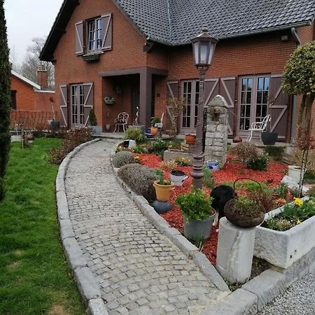 Chambres Chez Nanou Avec Petit Dejeuner Chimay Exterior foto