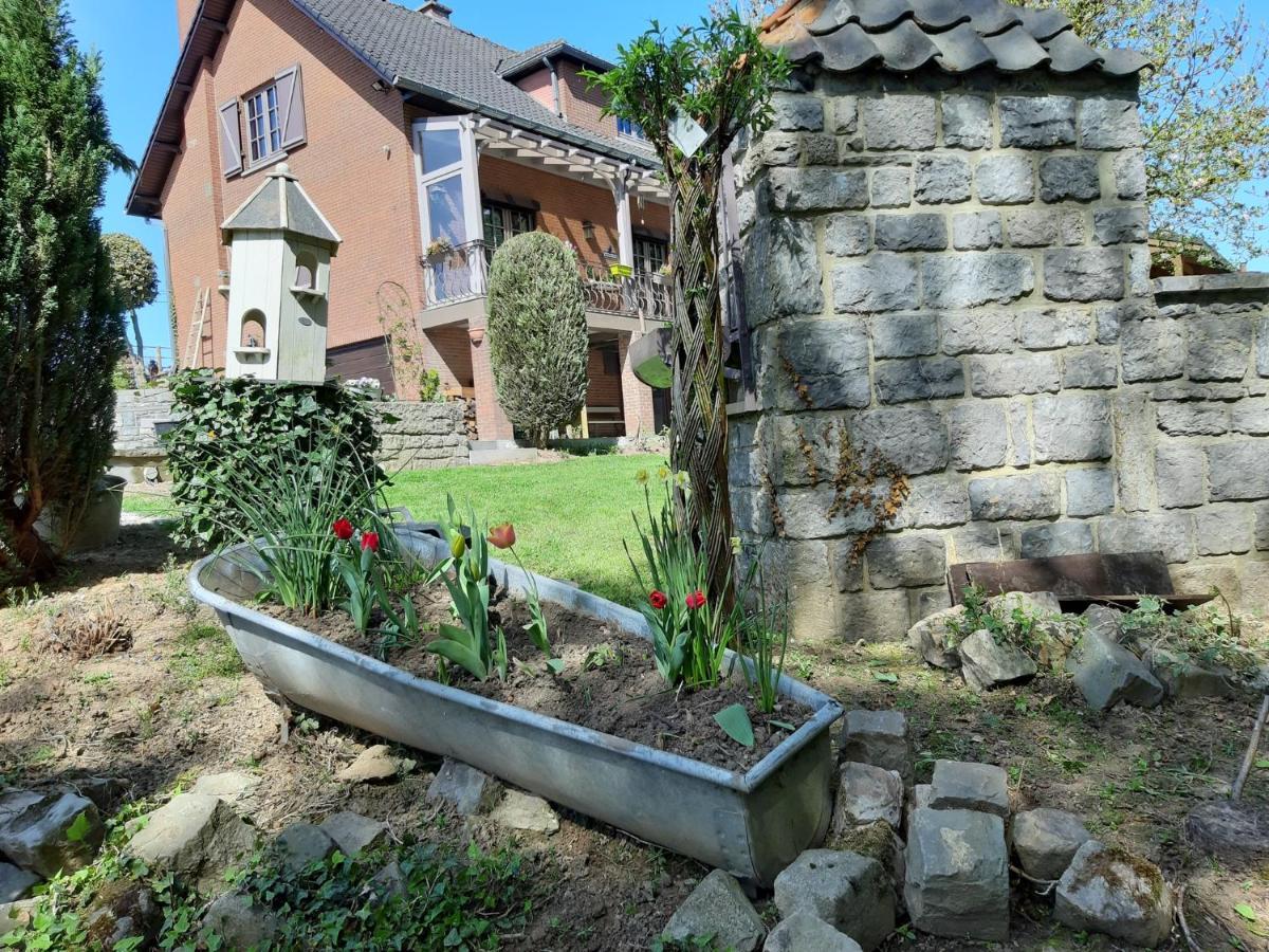 Chambres Chez Nanou Avec Petit Dejeuner Chimay Exterior foto